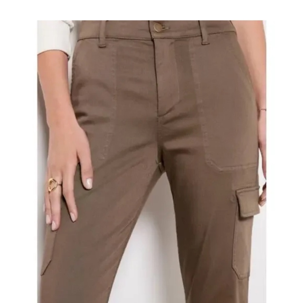 EVEREVE Larissa Cropped Cargo in Fatigue size 26 - Picture 2 of 14